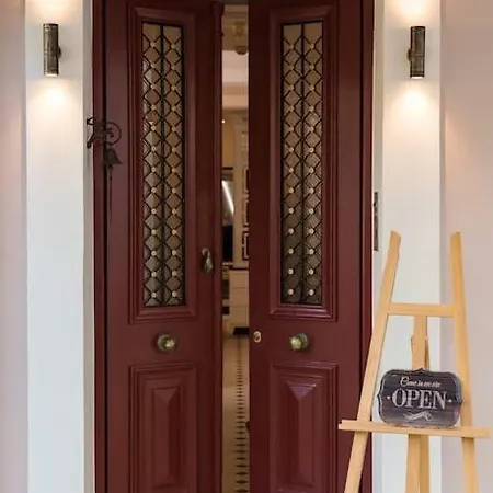 Canvas 2 * Chania (Crete)